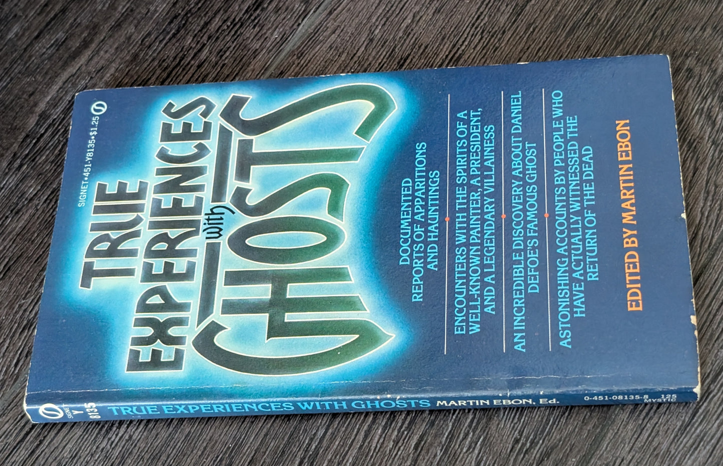 True Experiences with Ghosts edited by Martin Ebon