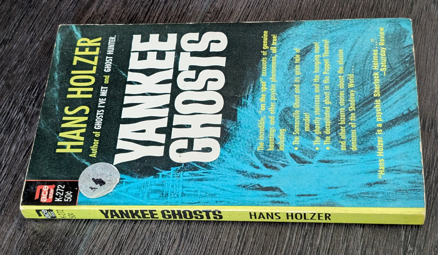 Yankee Ghosts by Hans Holzer