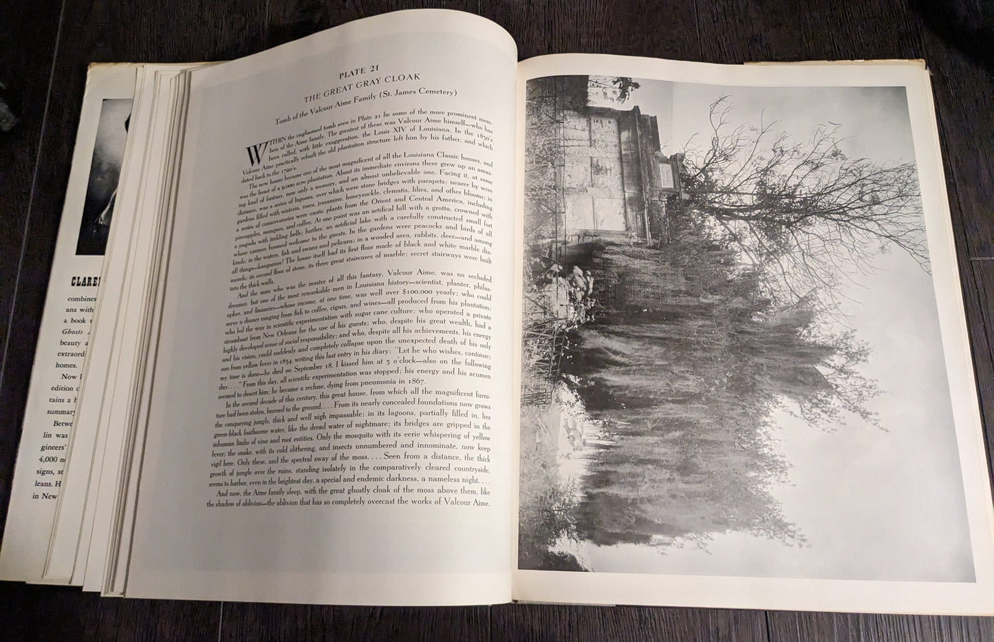 Ghosts Along the Mississippi: The Magic of the Old Houses of Louisiana by John Clarence Laughlin