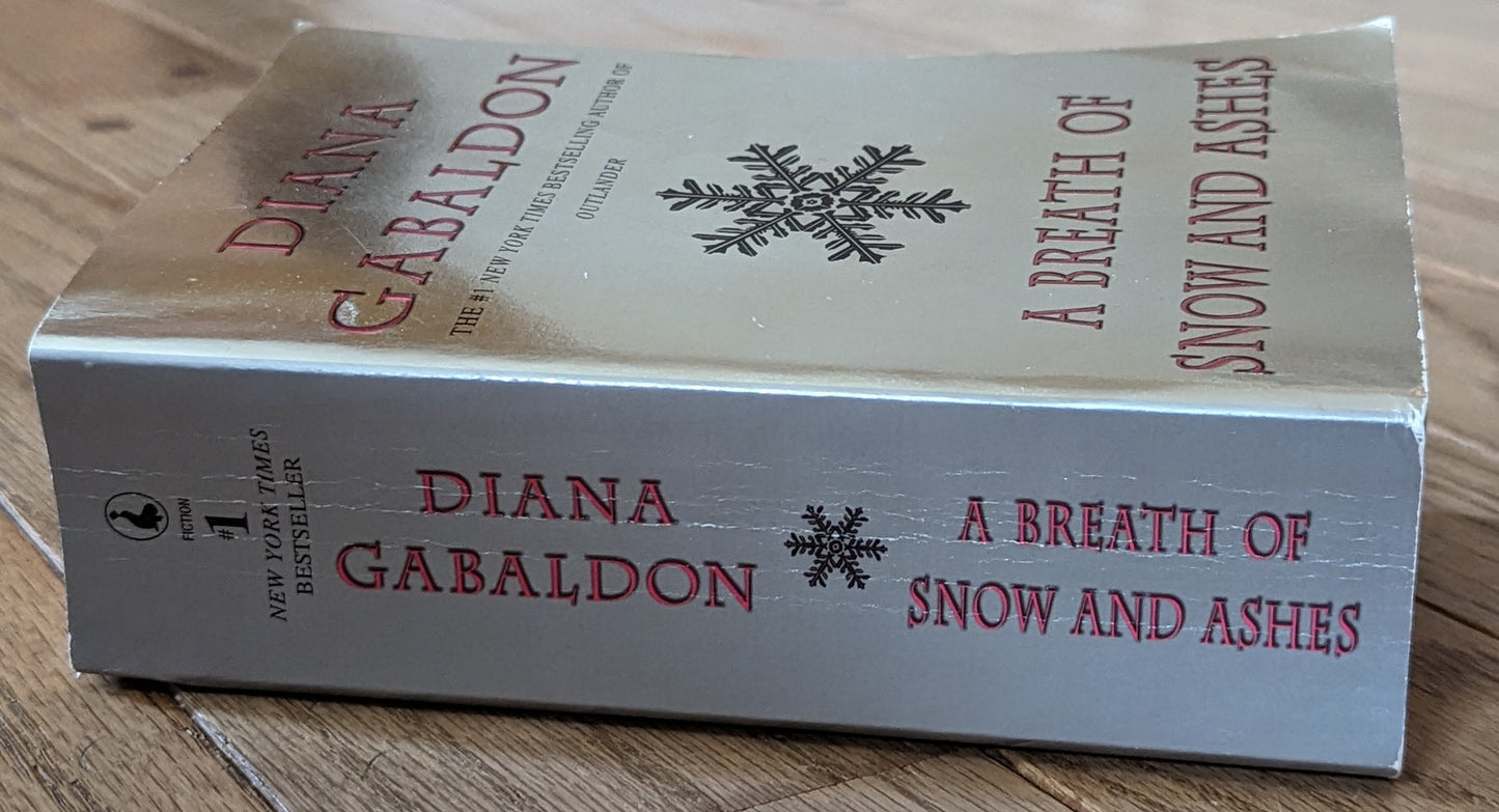 A Breath of Snow and Ashes by Diana Gabaldon