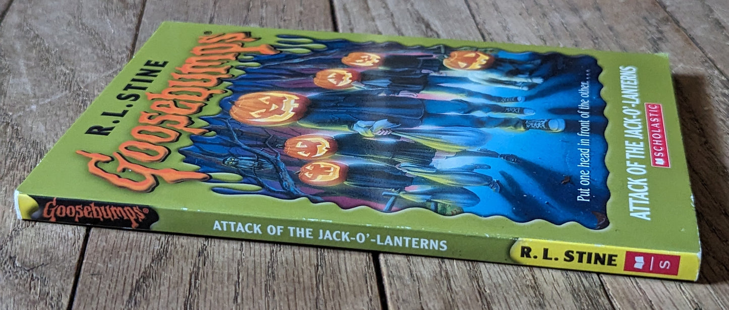 Attack of the Jack-O'-Lanterns (Goosebumps) by R.L. Stine