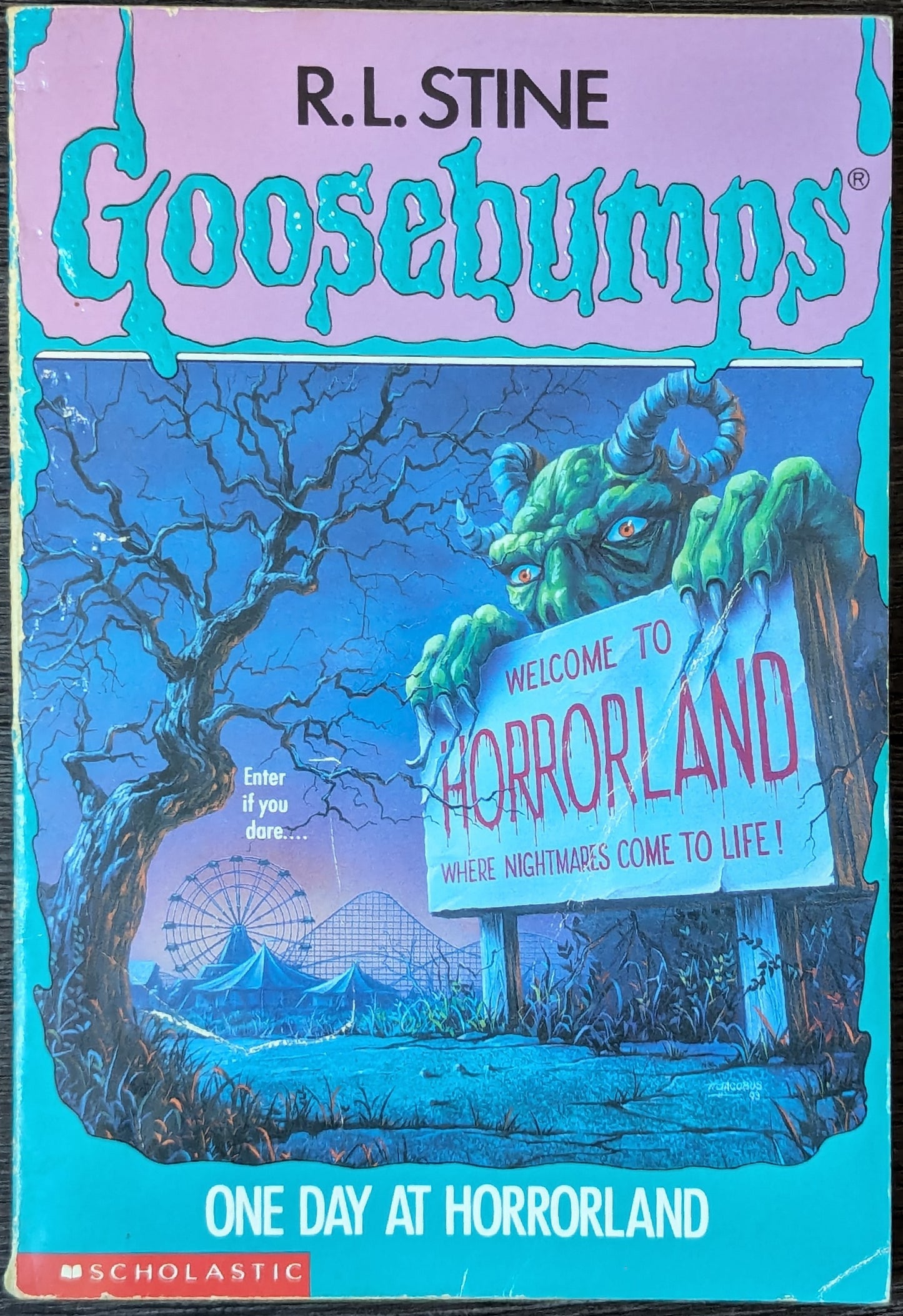 One Day at Horrorland (Goosebumps #16) by R.L. Stine