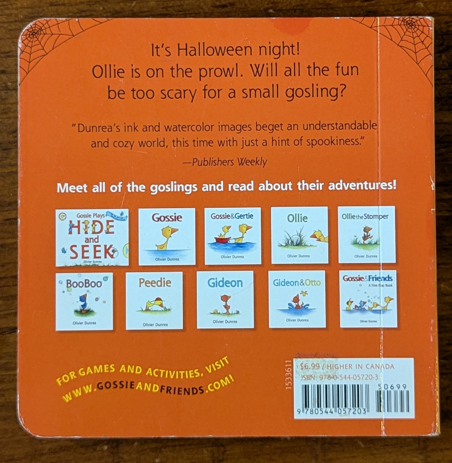 Ollie's Halloween by Olivier Dunrea