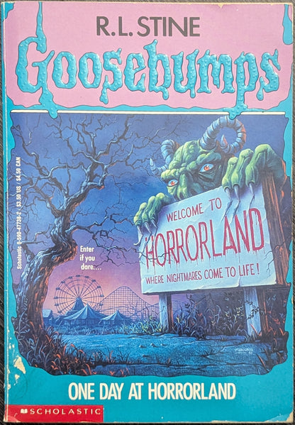 Goosebumps #16: One Day at Horrorland by R.L. Stine