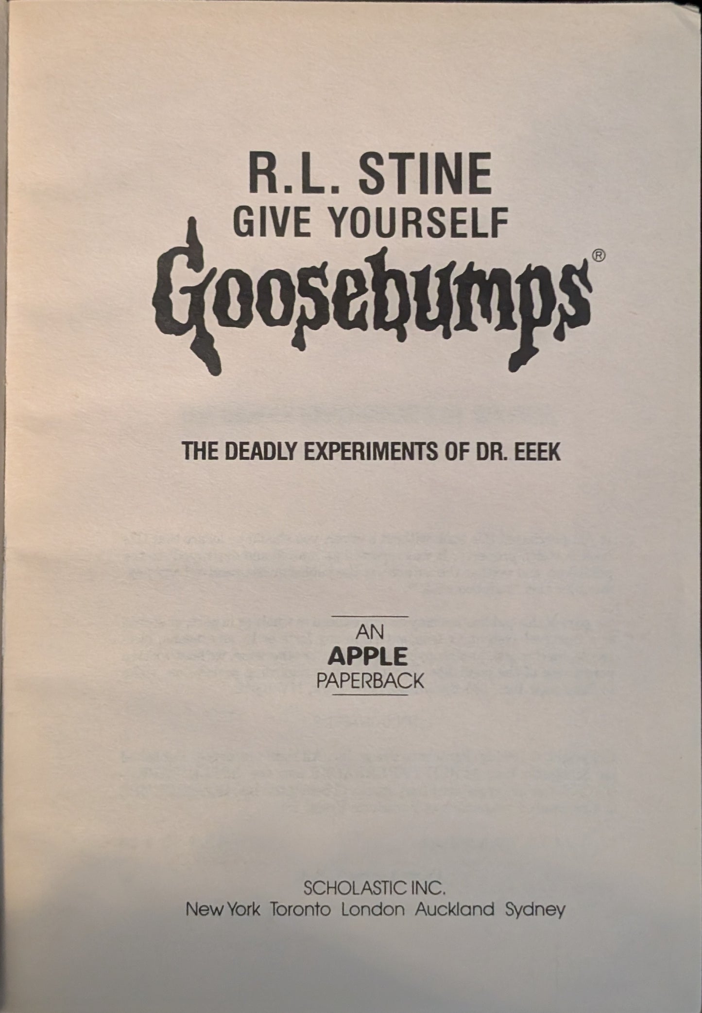 The Deadly Experiments of Dr. Eeek (Reader Beware #4) by R.L Stine