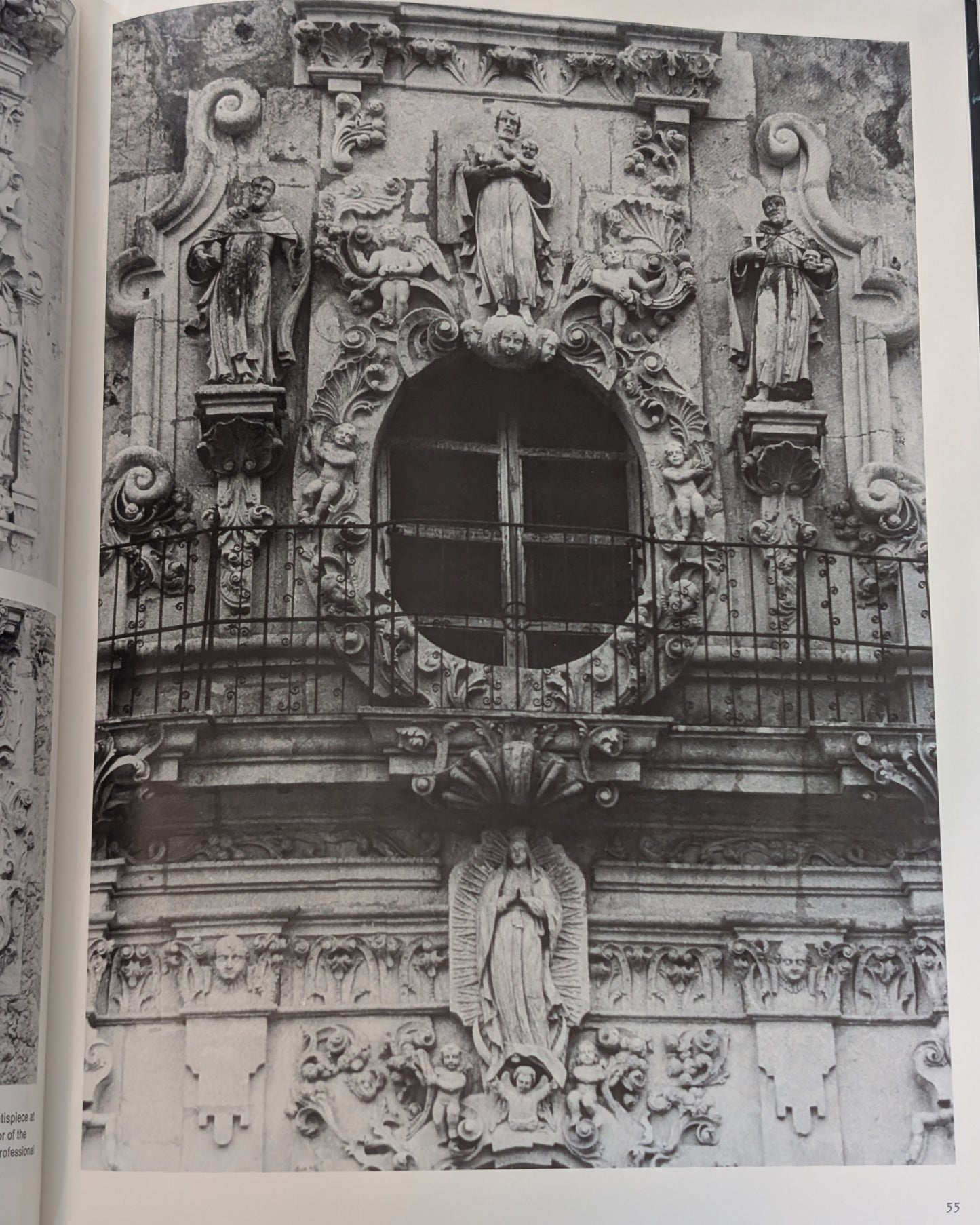 Pioneer Churches, photographs by John De Visser and text by Harold Kalman