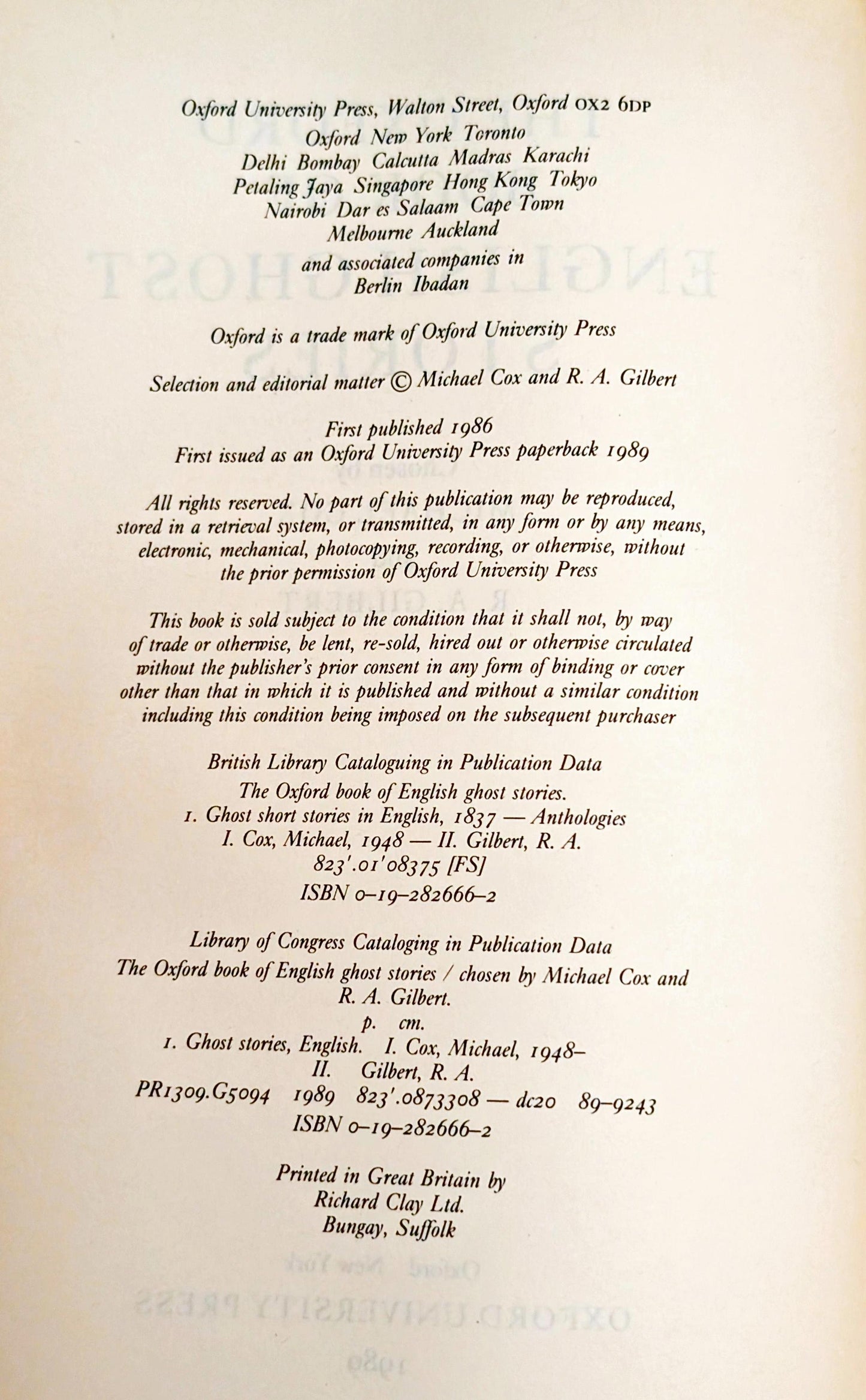 The Oxford Book of English Ghost Stories chosen by Michael Cox