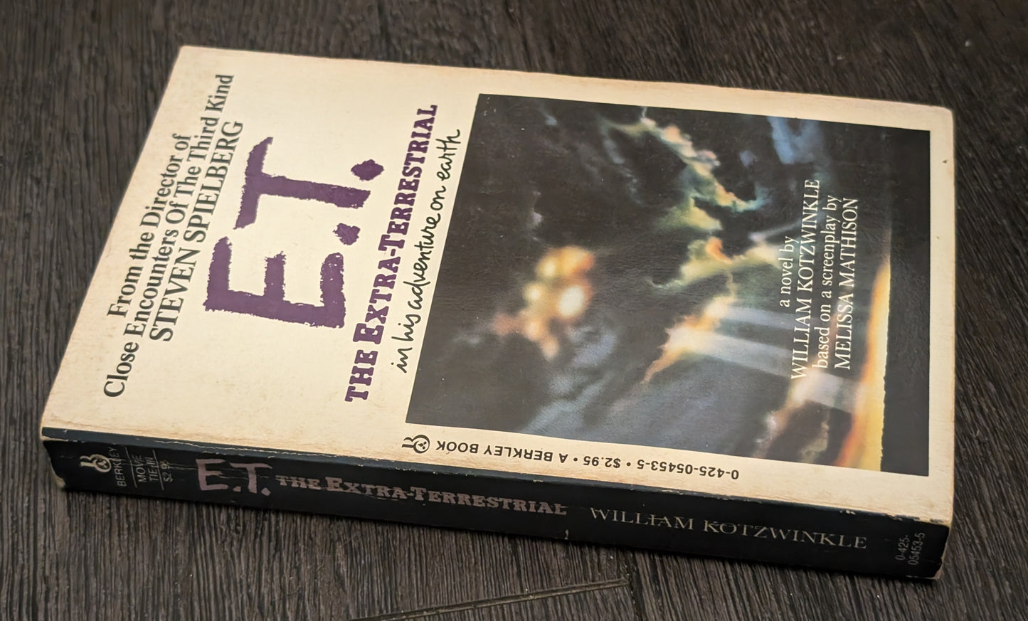 E.T: The Extra-Terrestrial by William Kotzwinkle