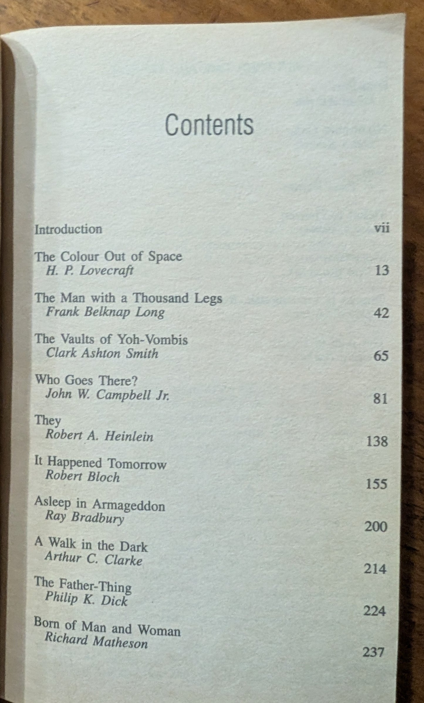 Between Time and Terror edited by Robert Weinberg, Stefan Dziemianowicz, and Martin H. Greenberg