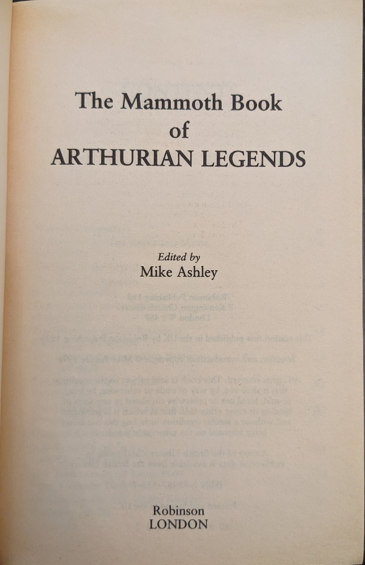 The Mammoth Book of Arthurian Legends edited by Mike Ashley