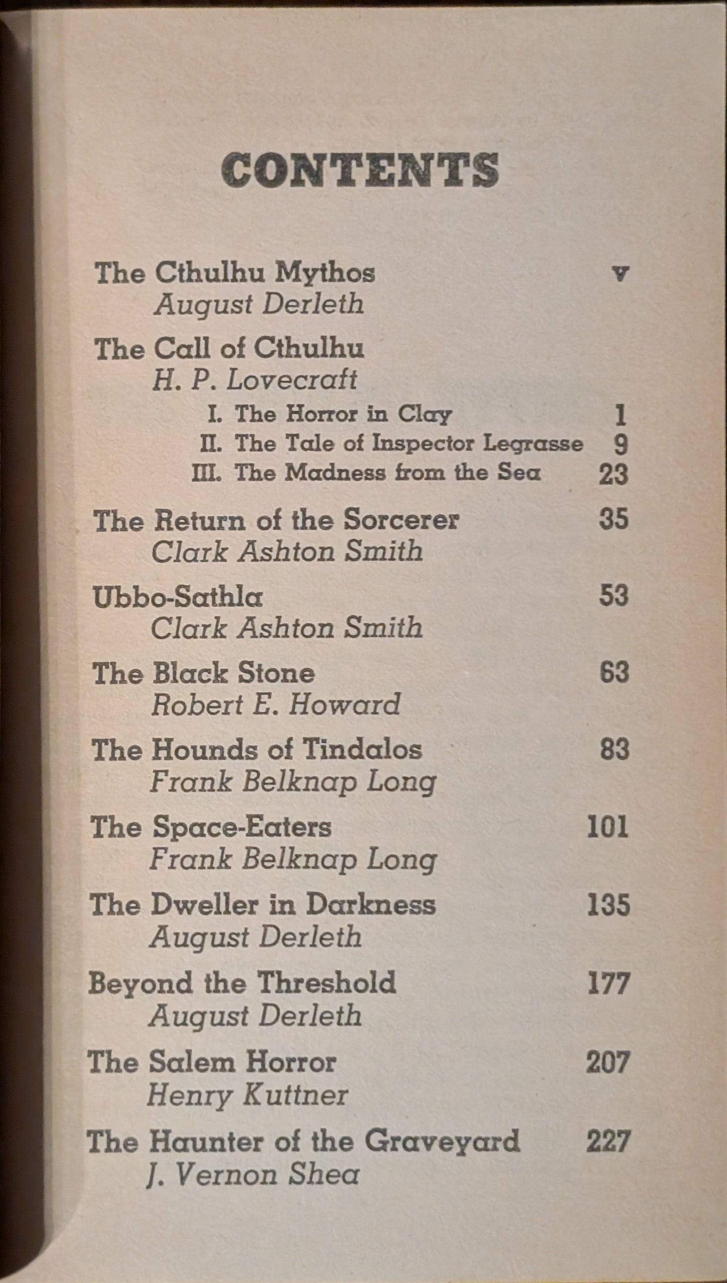 Tales of The Cthulhu Mythos: Volume 1 by H.P. Lovecraft and Others