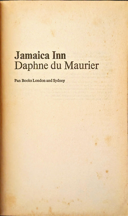 Jamaica Inn by Daphne Du Maurier