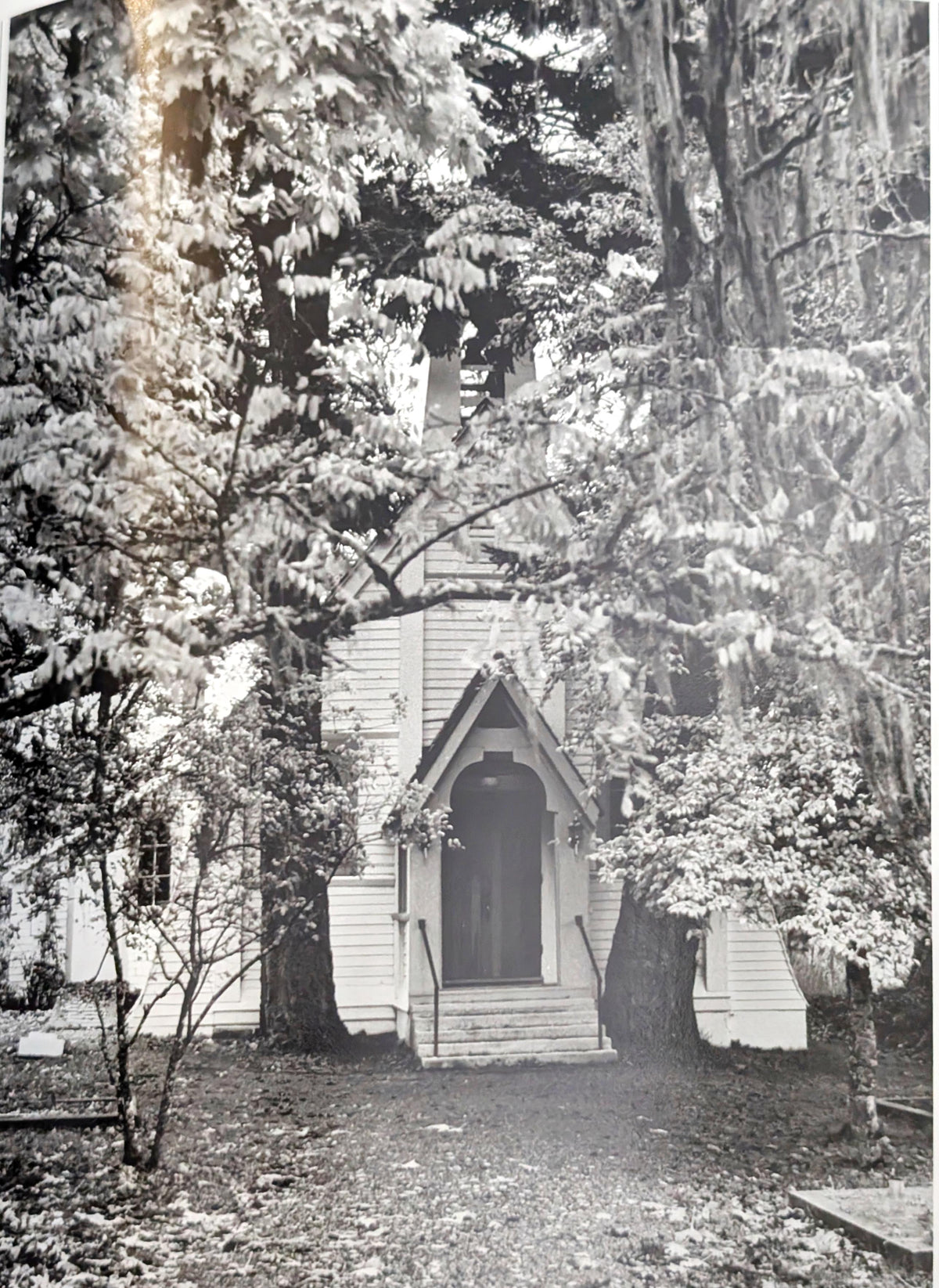 Small Churches of Canada by Kim Ondaatje