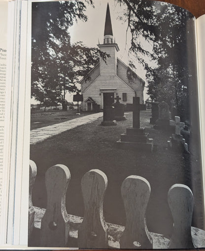 Pioneer Churches, photographs by John De Visser and text by Harold Kalman