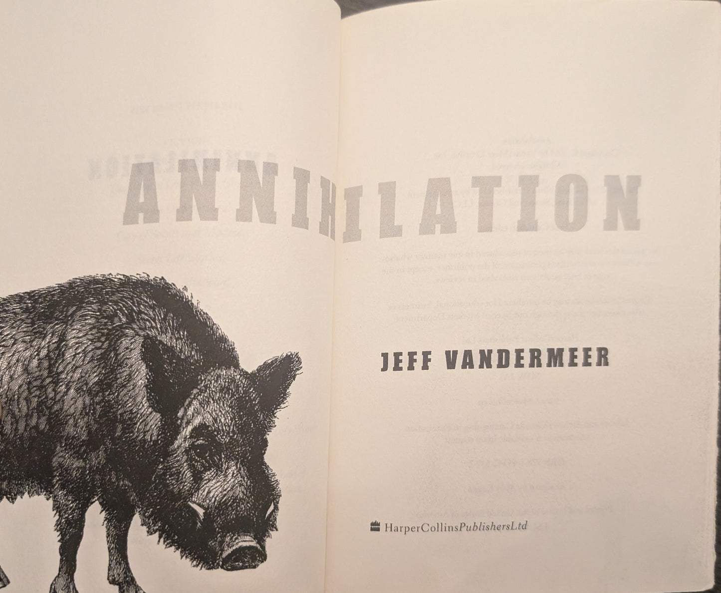 Annihilation by Jeff Vandermeer