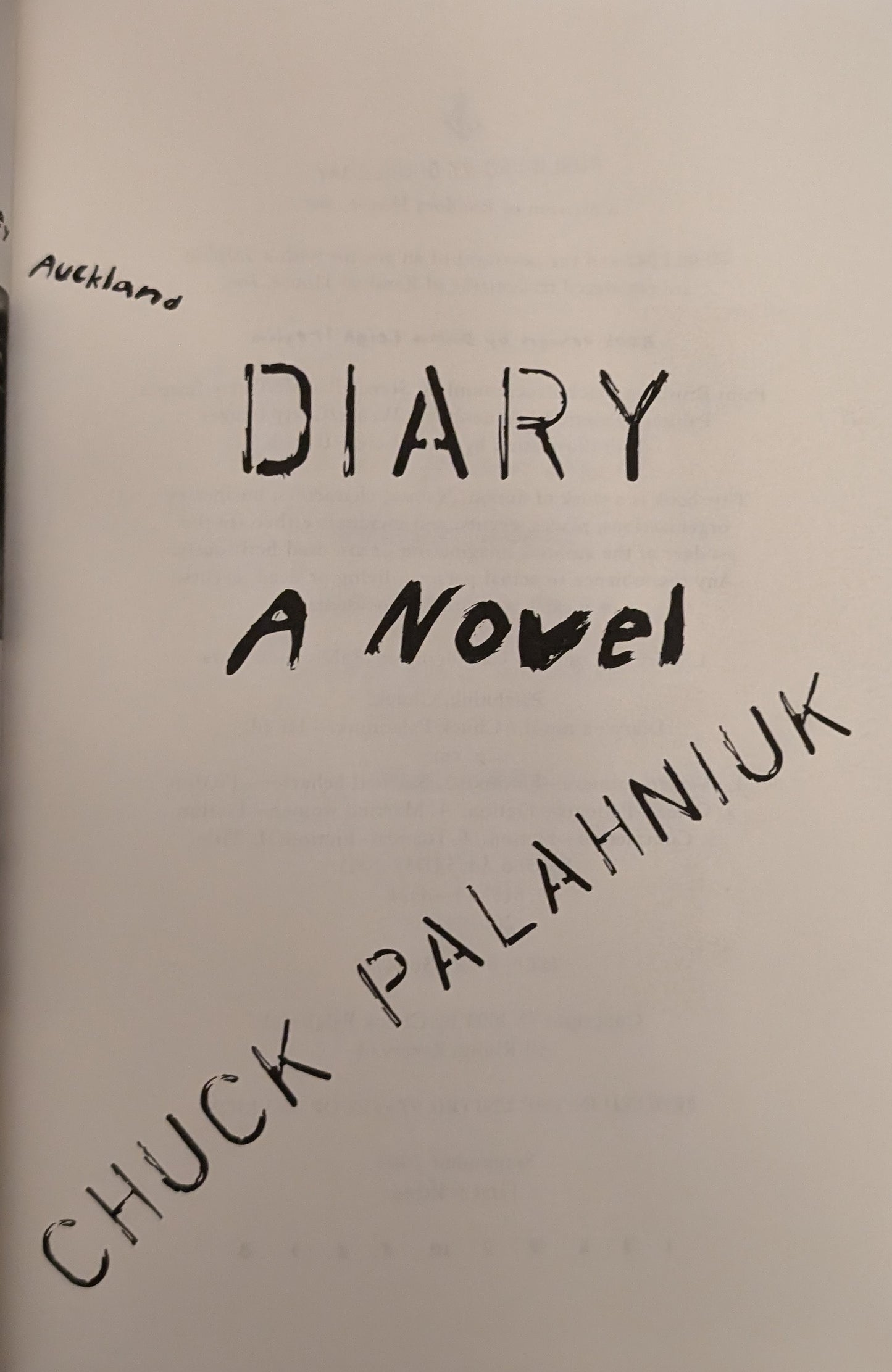 Diary: A Novel by Chuck Palahniuk