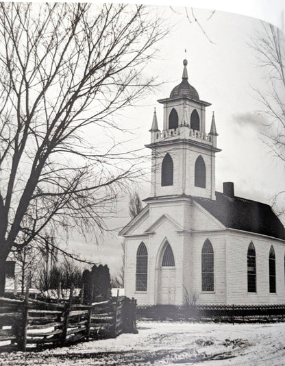 Small Churches of Canada by Kim Ondaatje