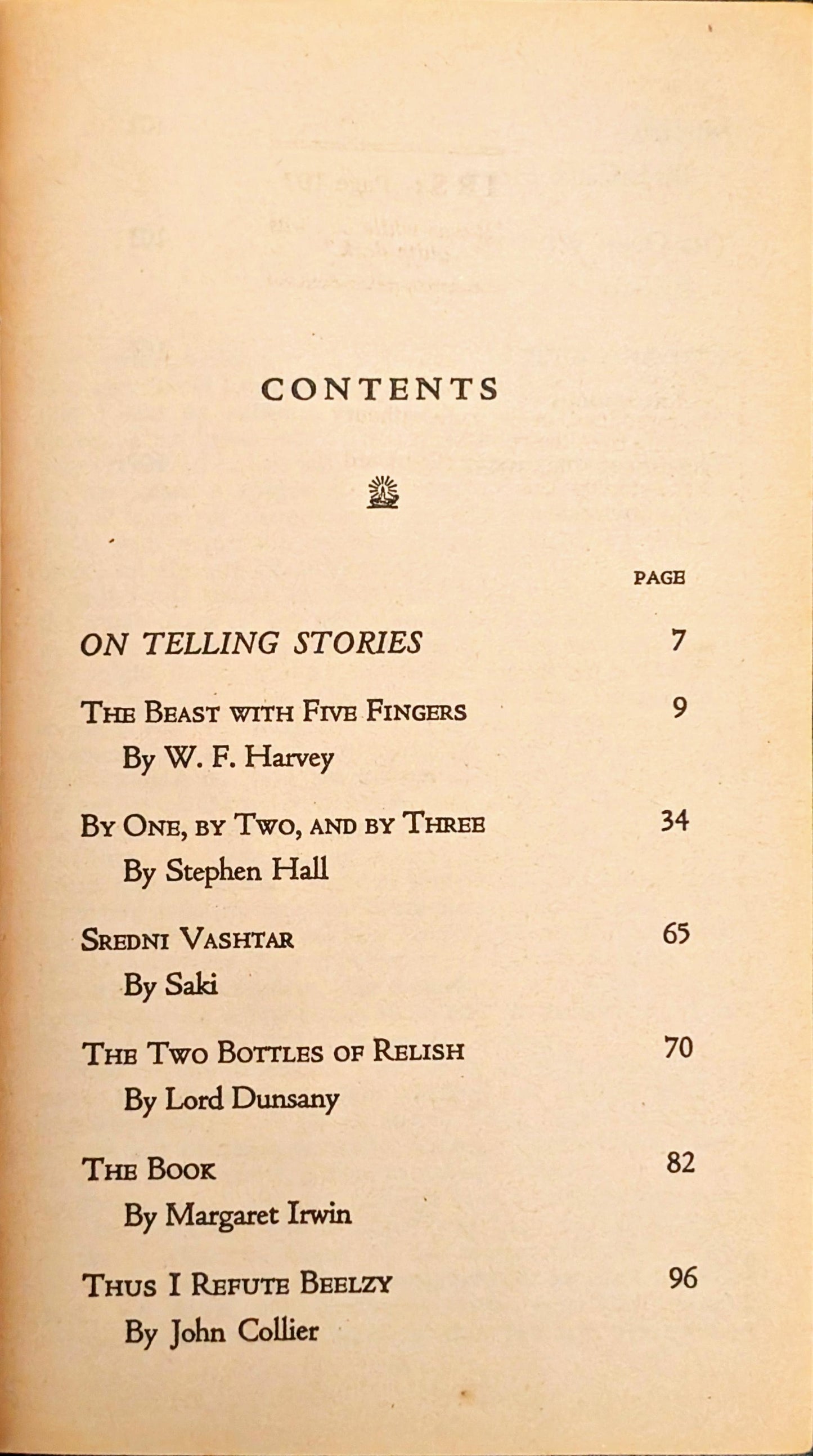 Tales to Be Told in the Dark edited by Basil Davenport
