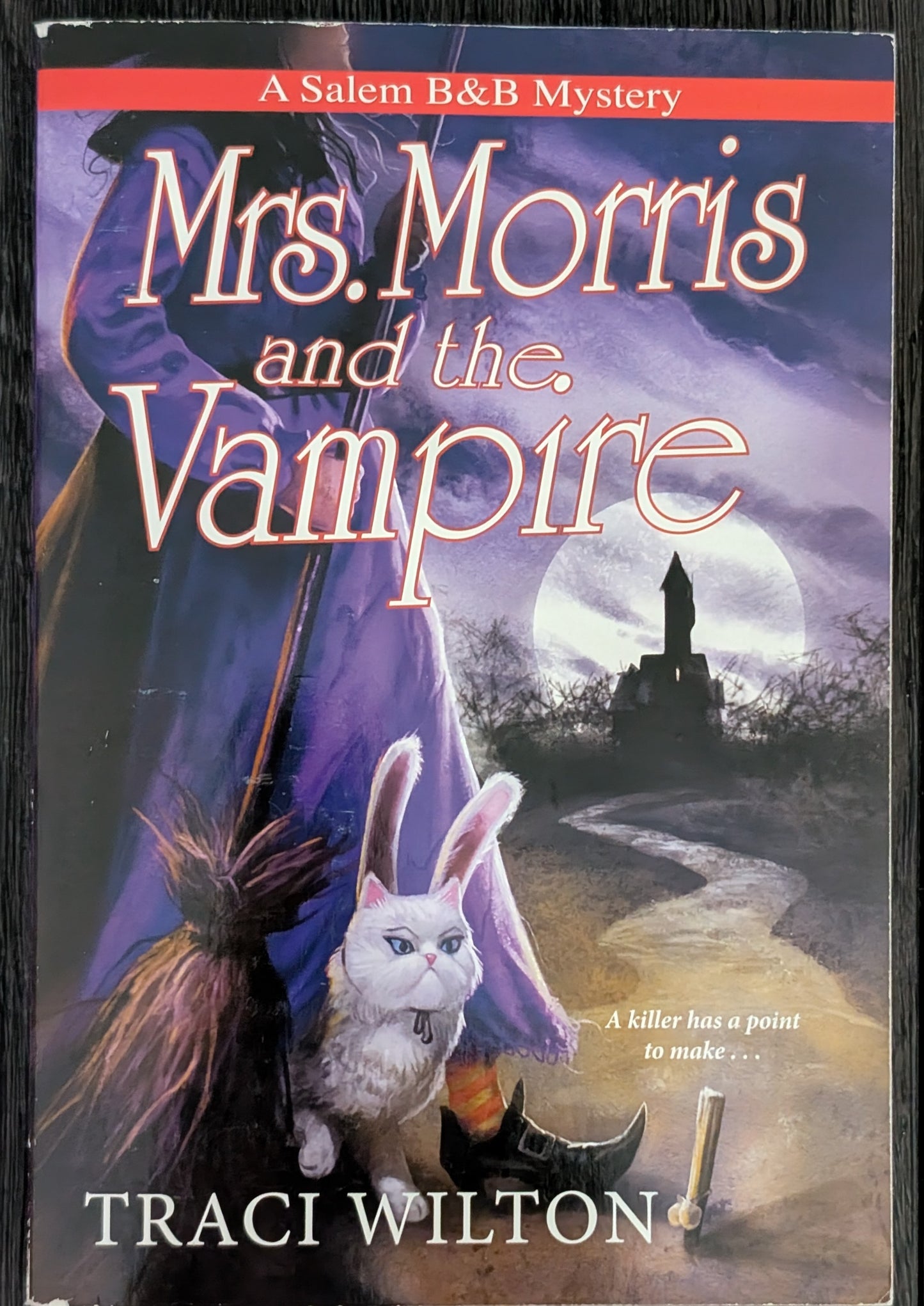 Mrs. Morris and the Vampire by Traci Wilton