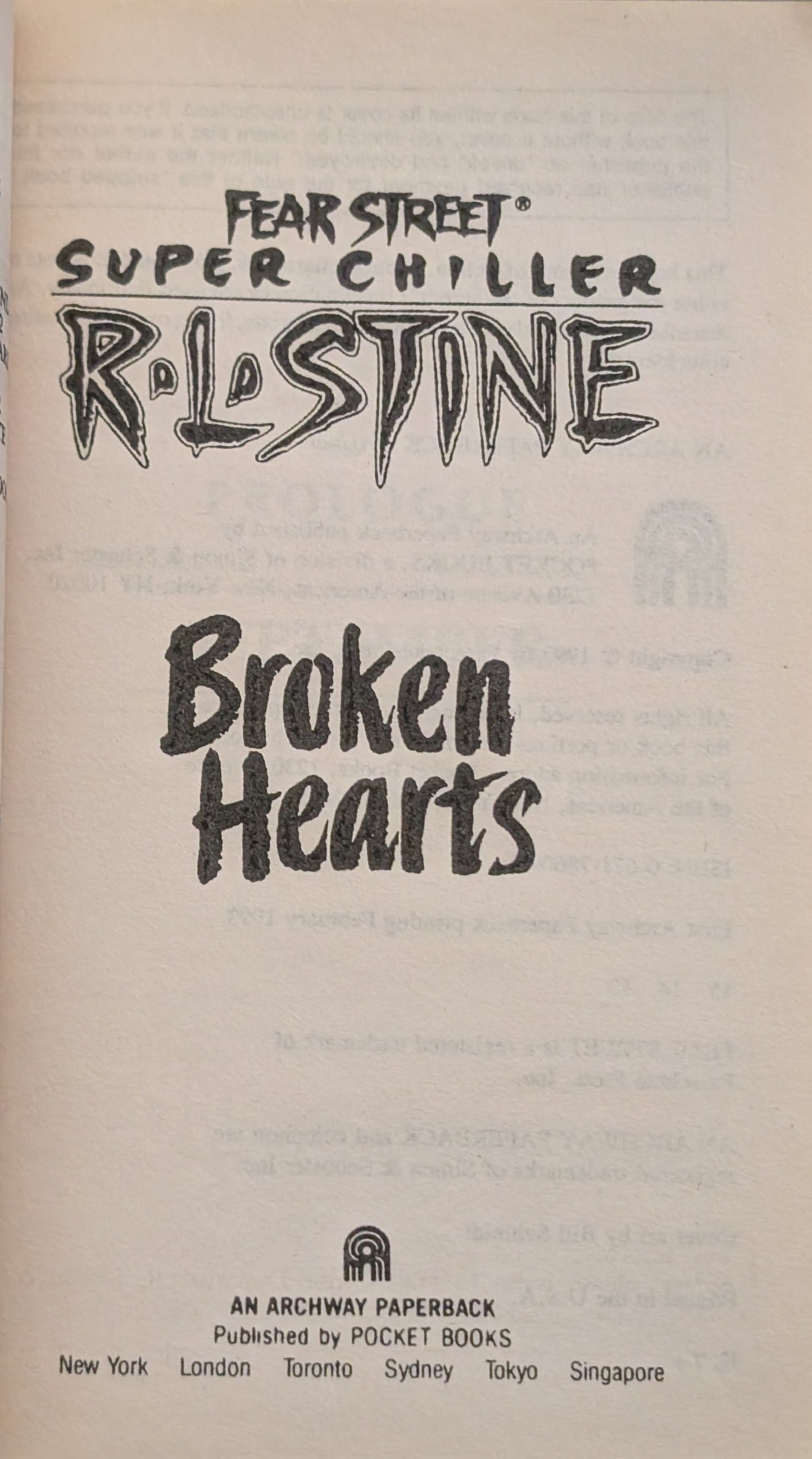 Broken Hearts (Fear Street Super Chiller) by R. L Stine