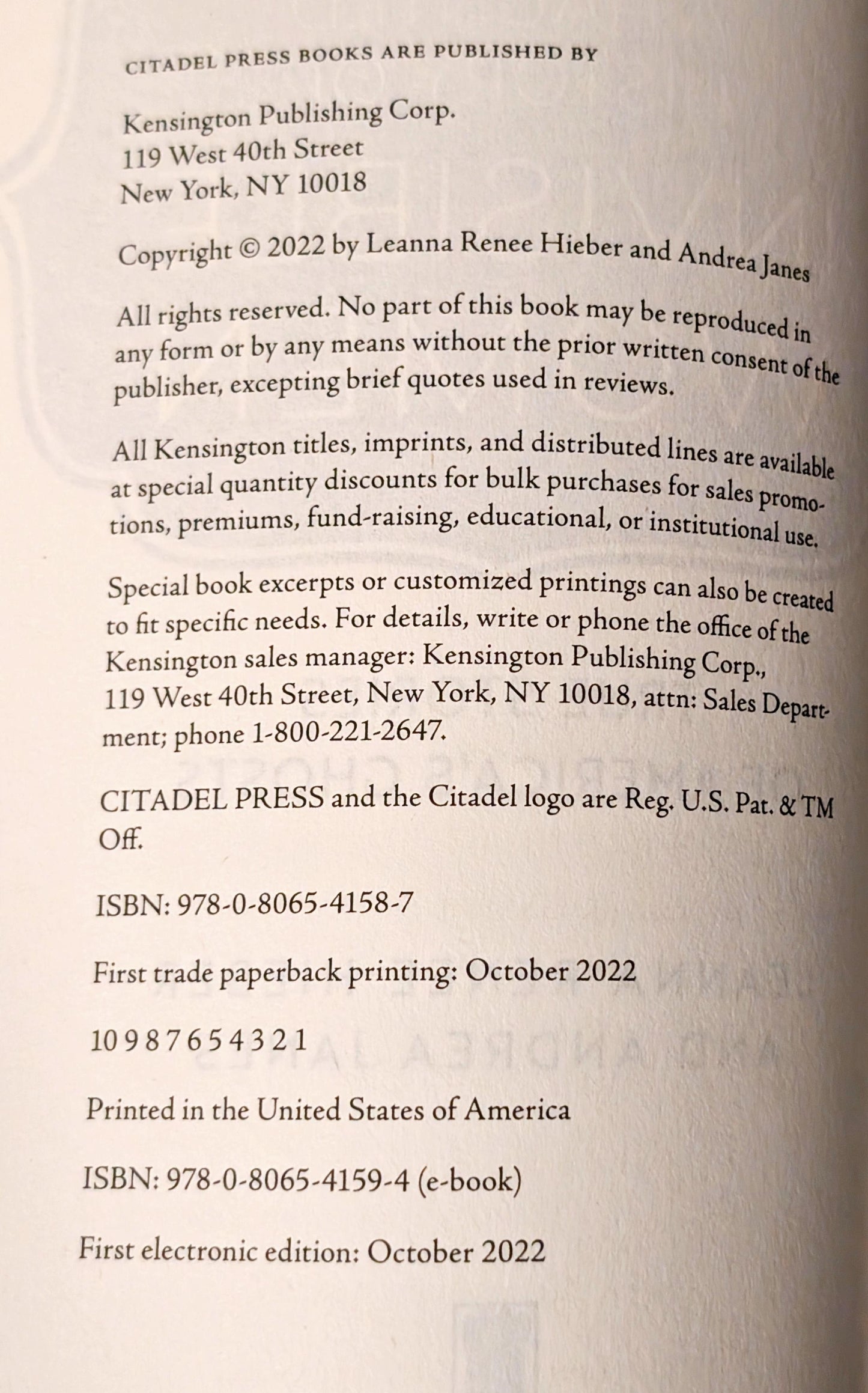 Invisible Women: True Stories of America's Ghosts by Leanne Renee Hieber and Andrea Janes