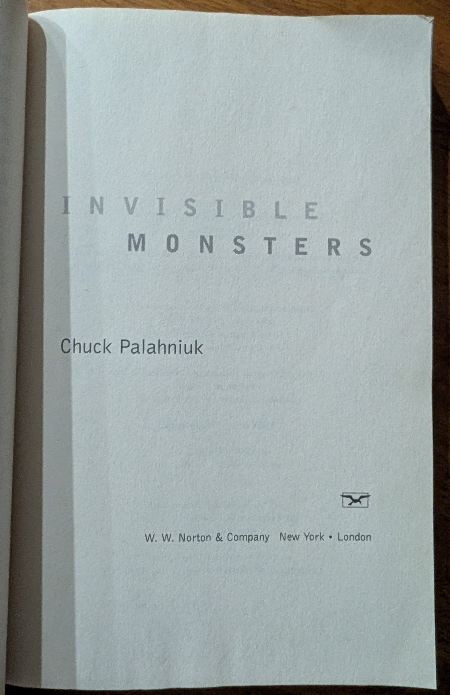 Invisible Monsters by Chuck Palahniuk
