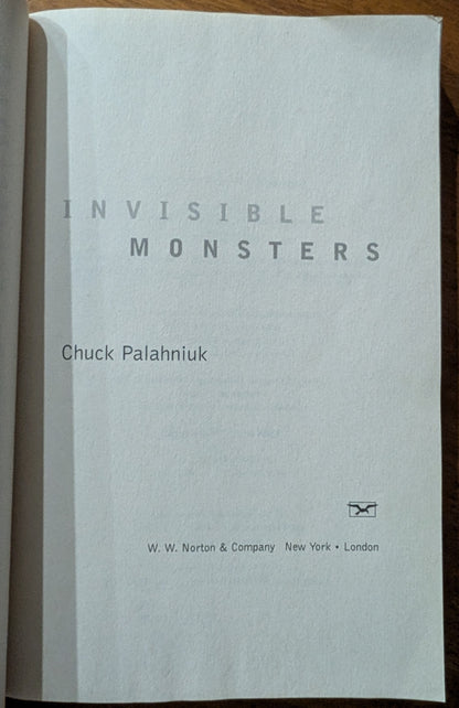 Invisible Monsters by Chuck Palahniuk