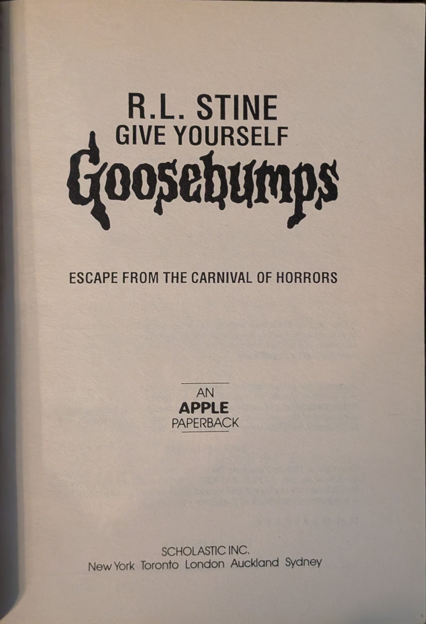 Escape from the Carnival of Horrors (Reader Beware # 1) by R.L Stine