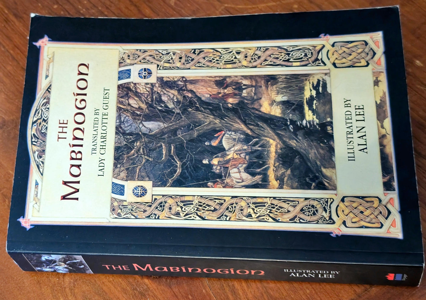 The Mabinogion translated by Lady Charlotte Guest and illustrated by Alan Lee
