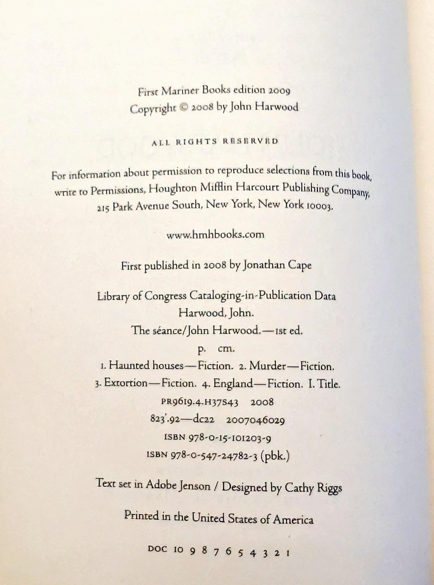 The Sèance by John Harwood