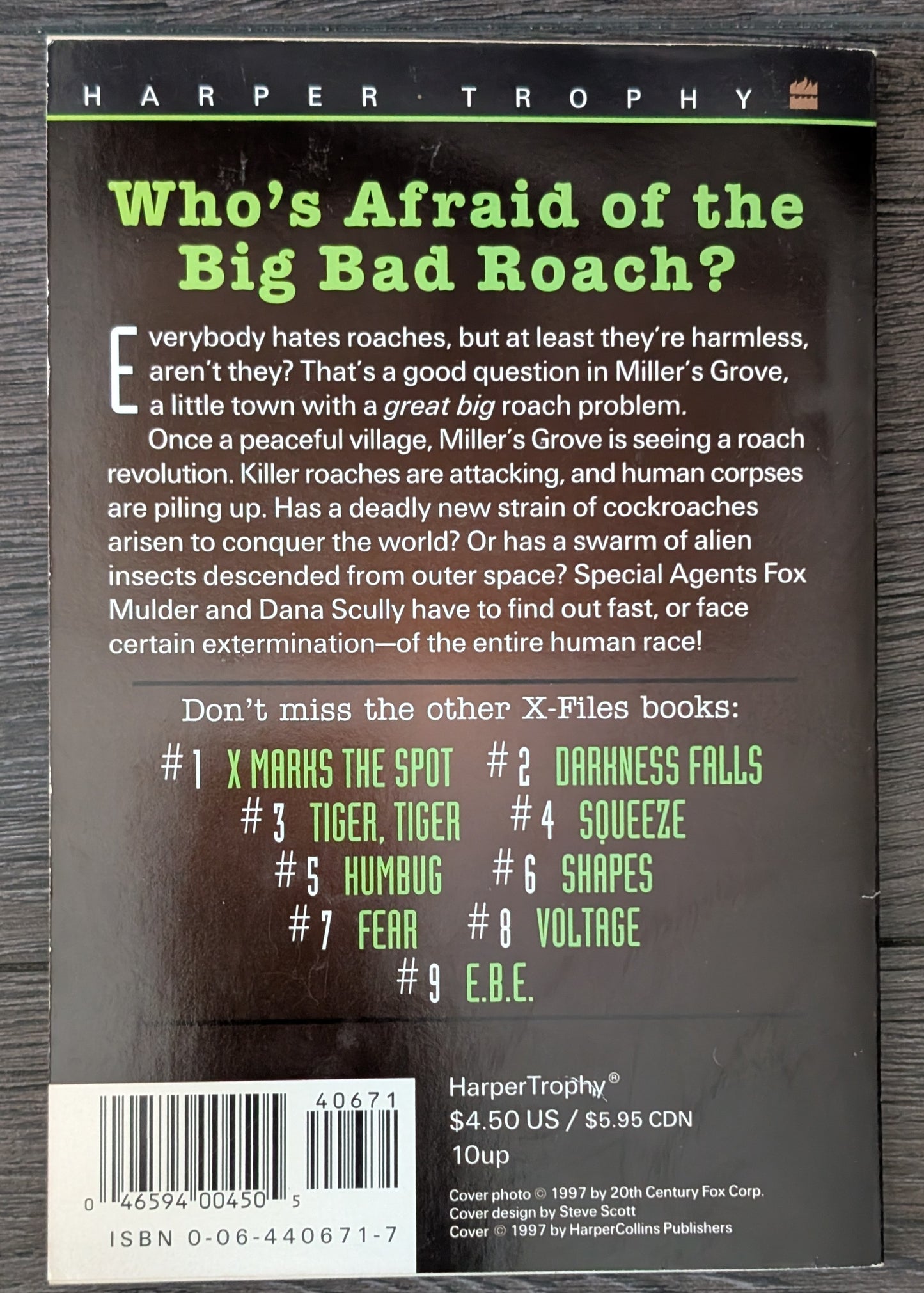 The X-Files # 10 Die, Bug Die! By Les Martin