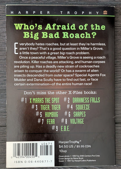The X-Files # 10 Die, Bug Die! By Les Martin