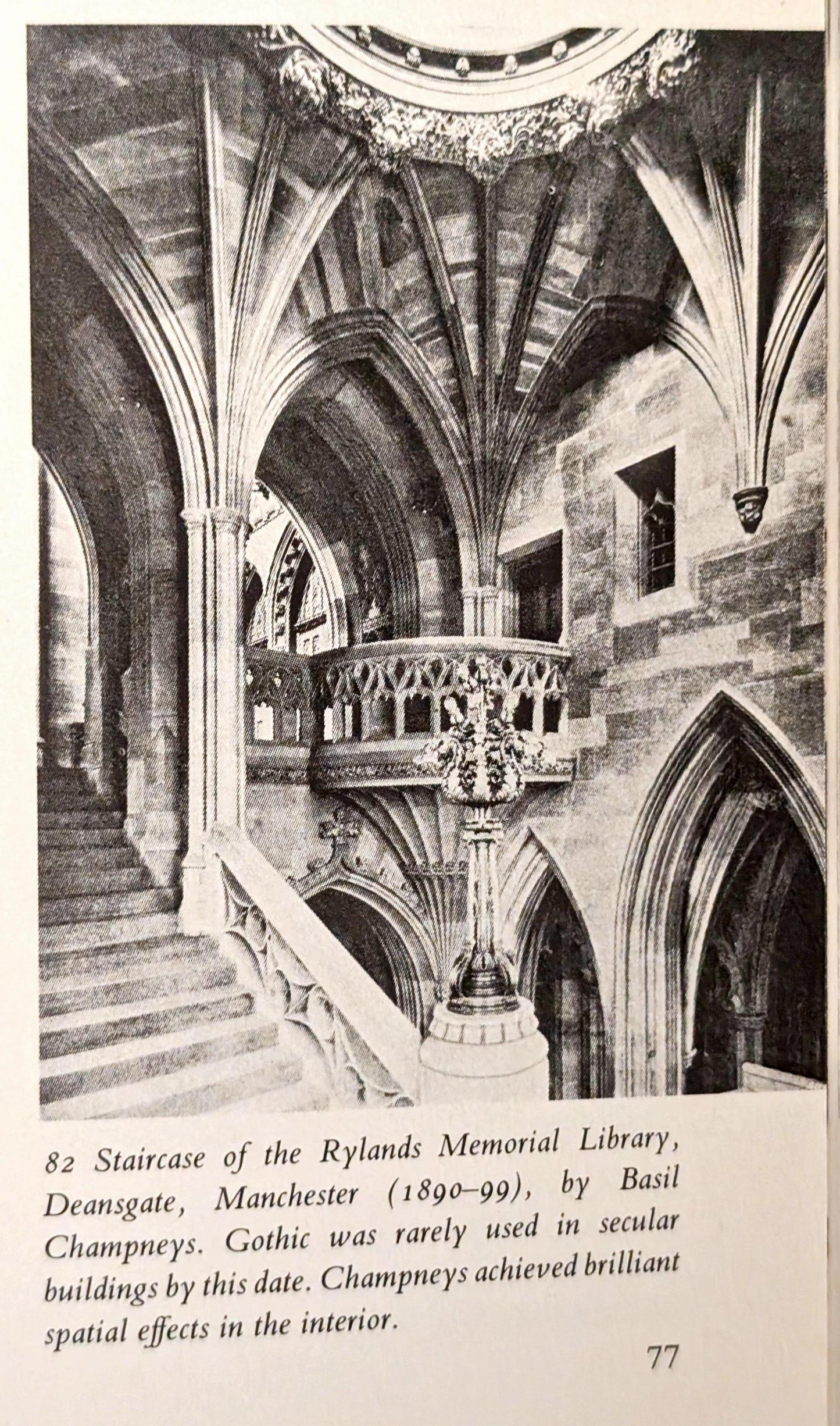 Edwardian Architecture: A Handbook to Building Design in Britain 1890-1914 by Alastair Service